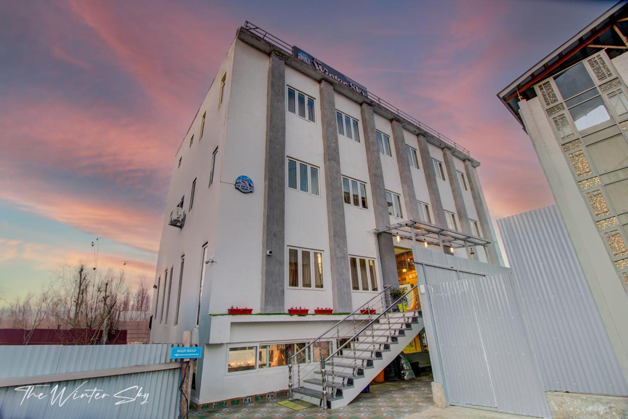 Hotel The Winter Sky Srīnagar المظهر الخارجي الصورة
